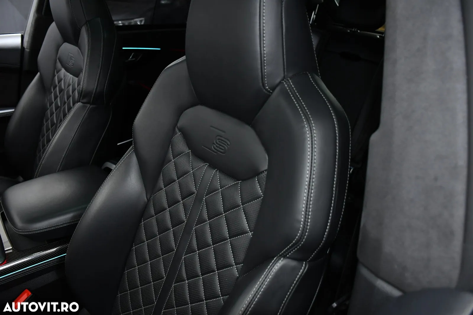 Audi SQ8 TDI quattro tiptronic - 13