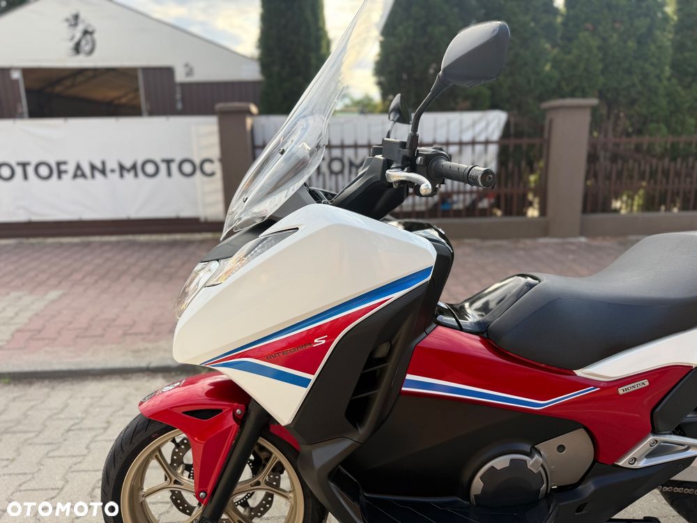 Honda NC - 22