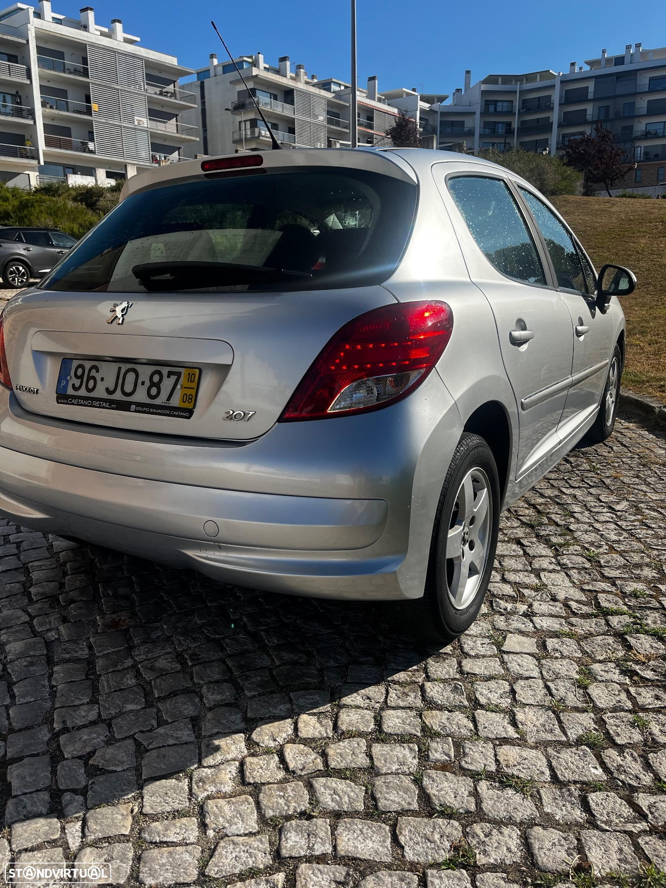 Peugeot 207 1.4 HDi Premium - 4