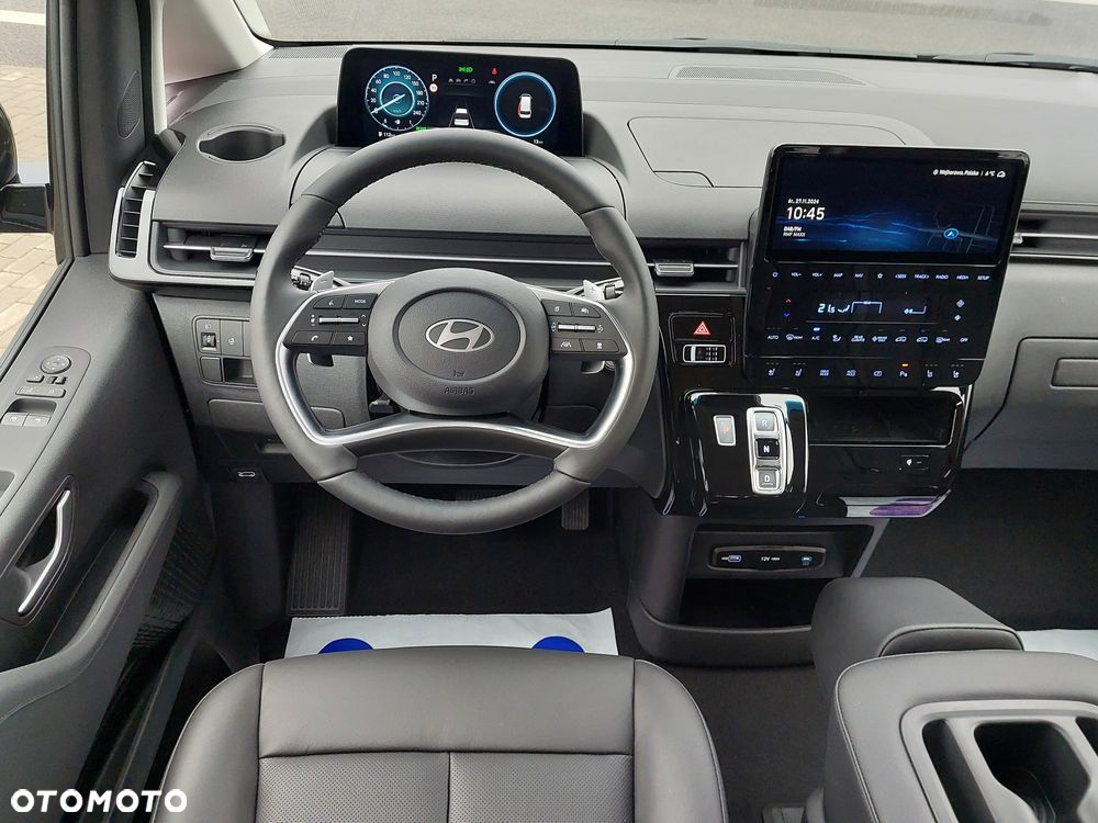 Hyundai Staria 1.6 T-GDI HEV Smart VIP - 23