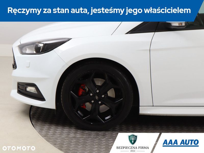 Ford Focus SW - 17