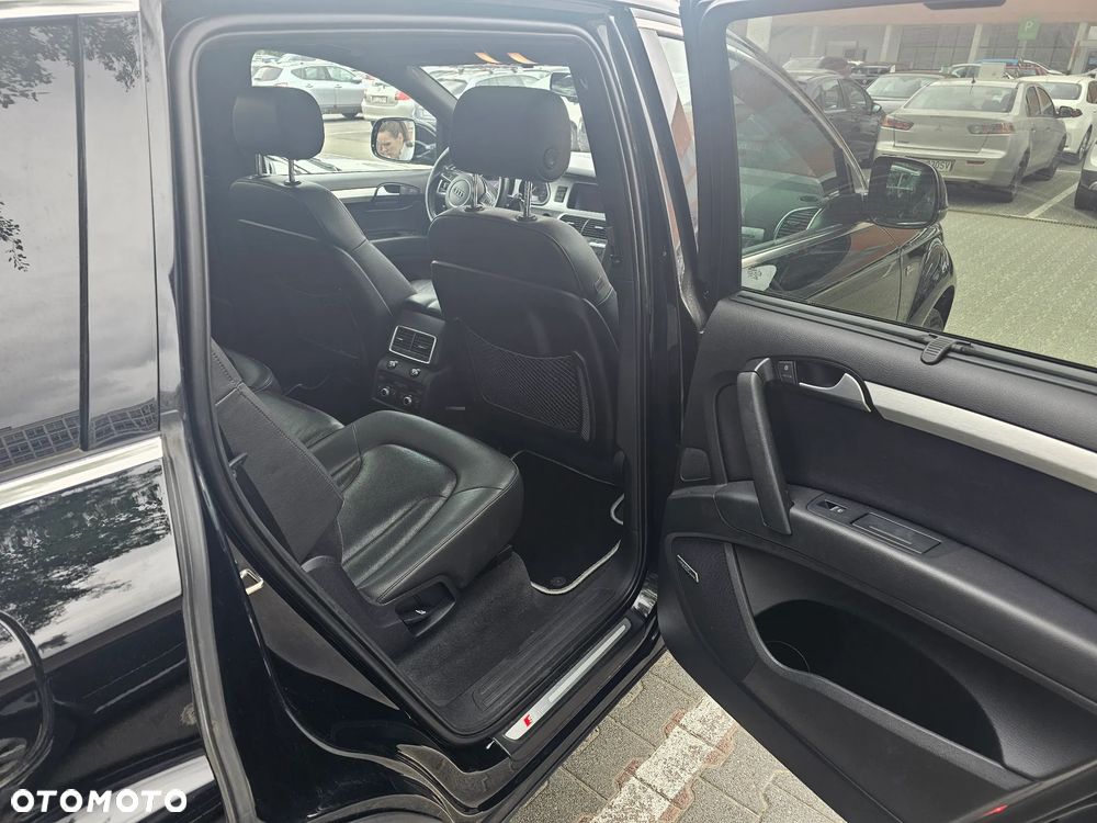 Audi Q7 - 11