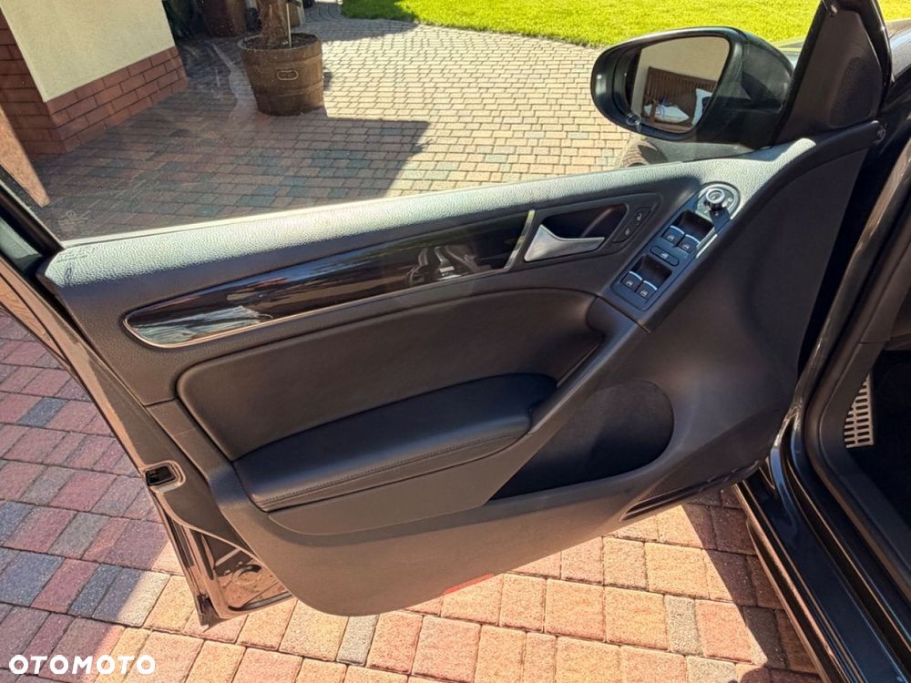 Volkswagen Golf - 11