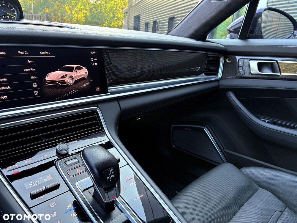 Porsche Panamera - 29