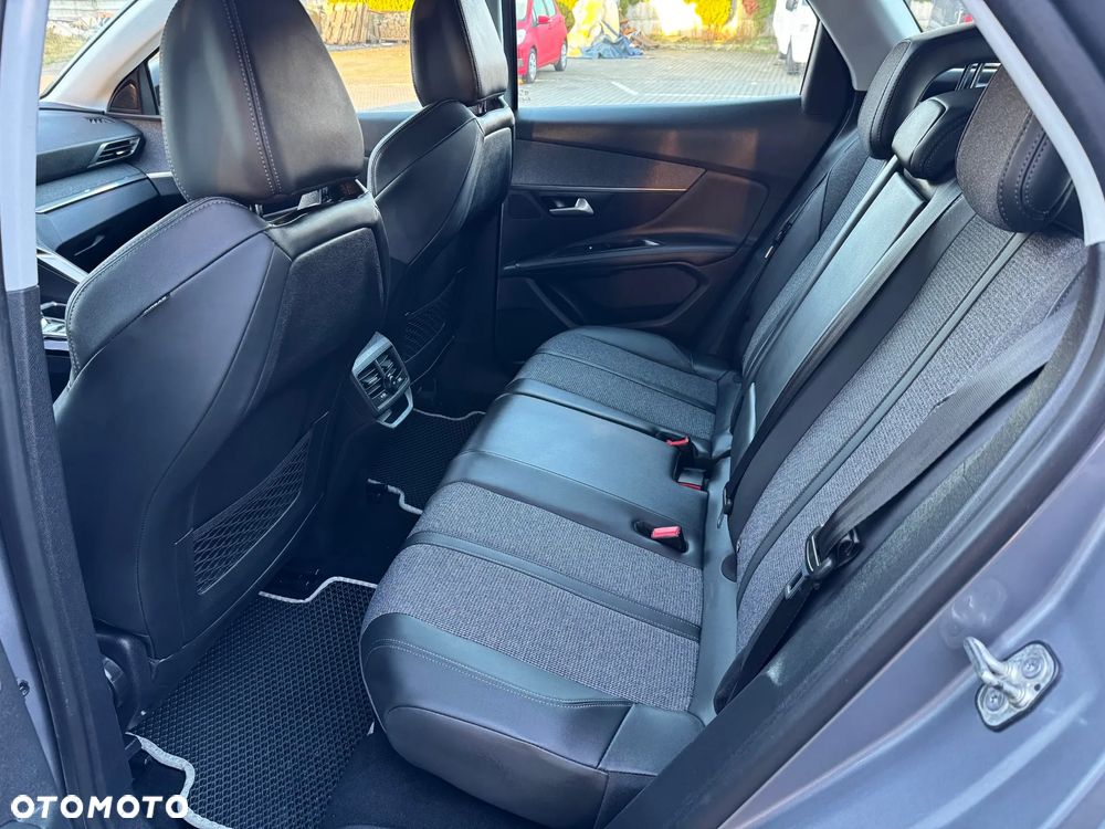 Peugeot 3008 1.5 BlueHDi Allure S&S EAT8 - 16