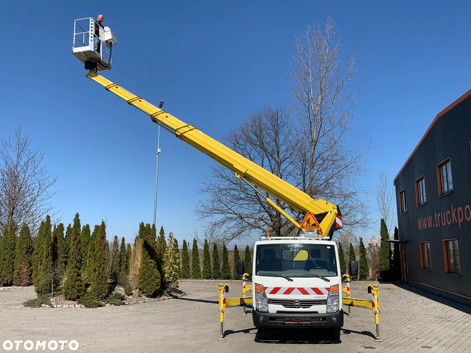 Nissan NISSAN CABSTAR 4x2 EURO6 PODNOŚNIK KOSZOWY - 16