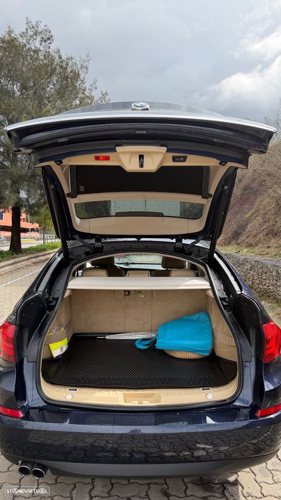 BMW 520 Gran Turismo d Line Luxury - 25