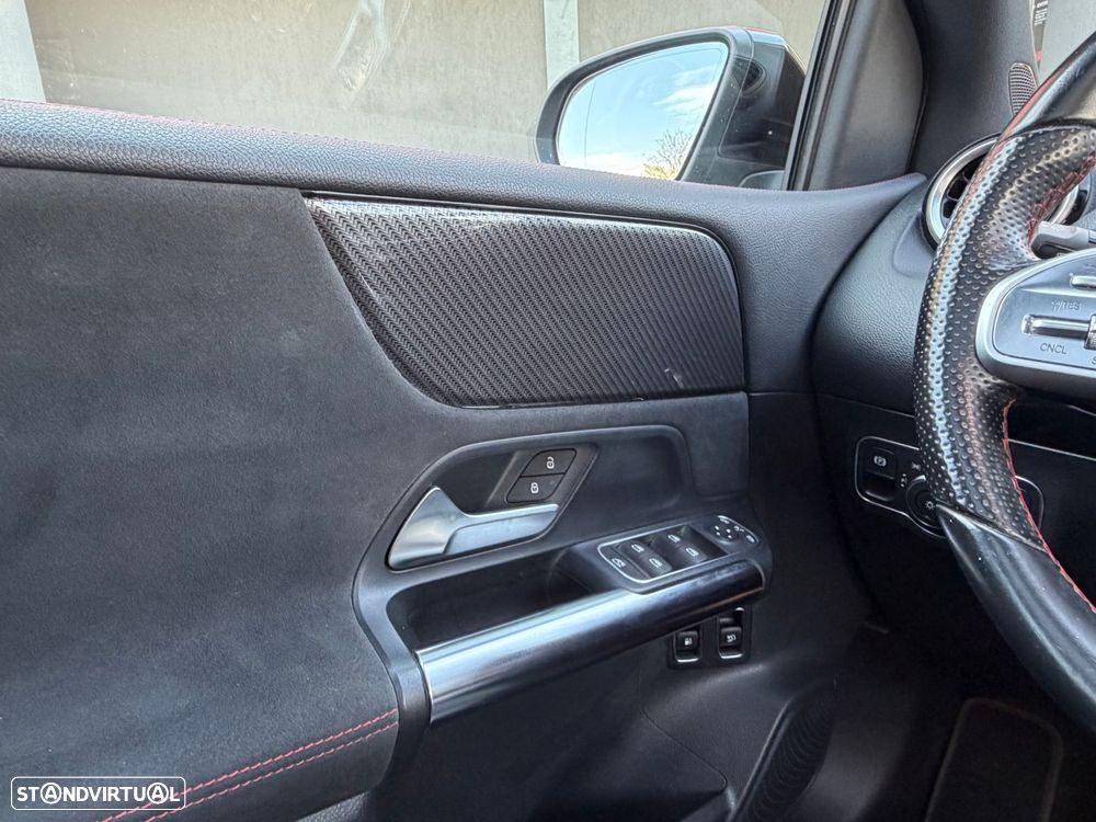 Mercedes-Benz B 250 e AMG Line - 26
