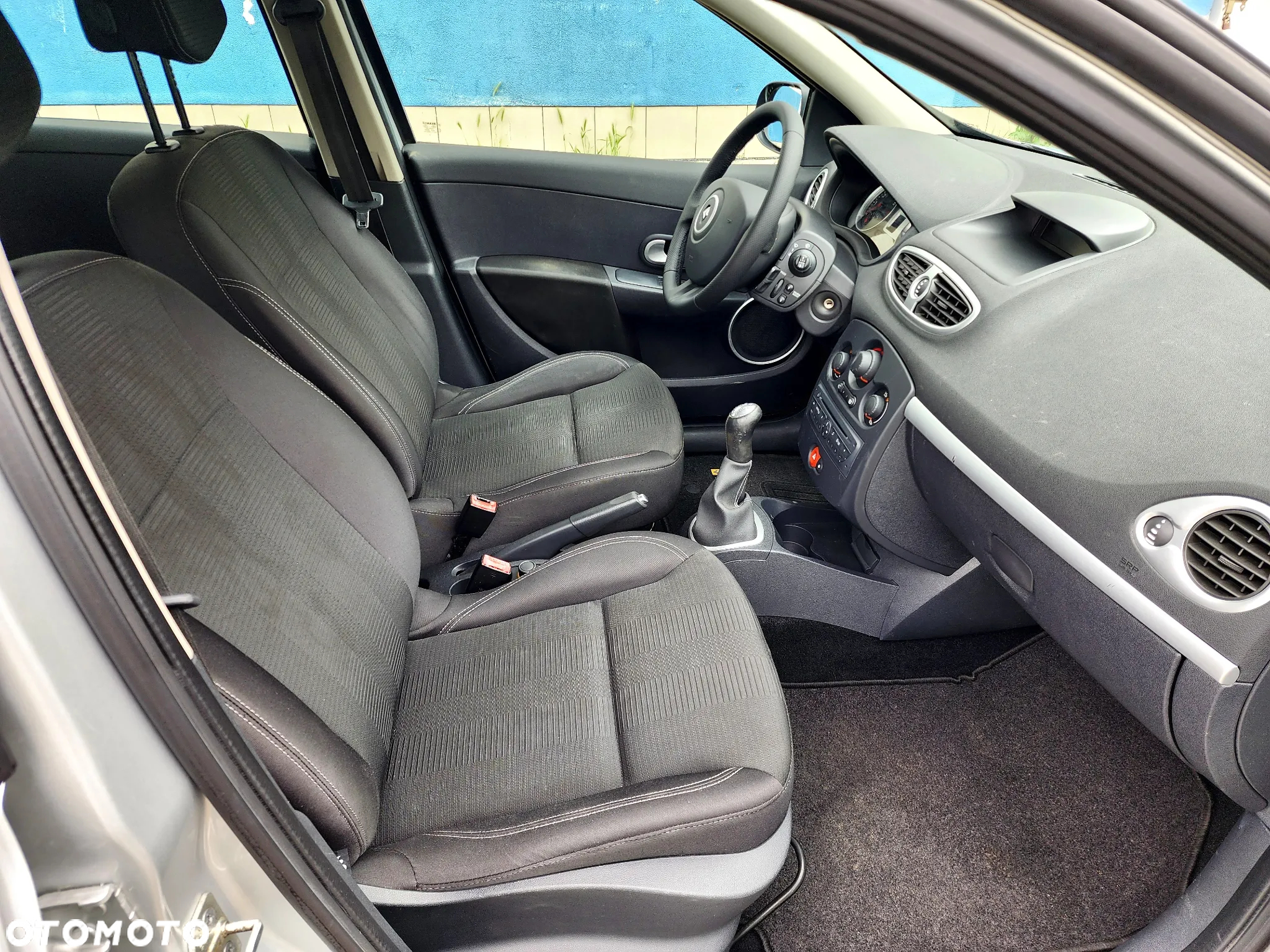 Renault Clio - 30