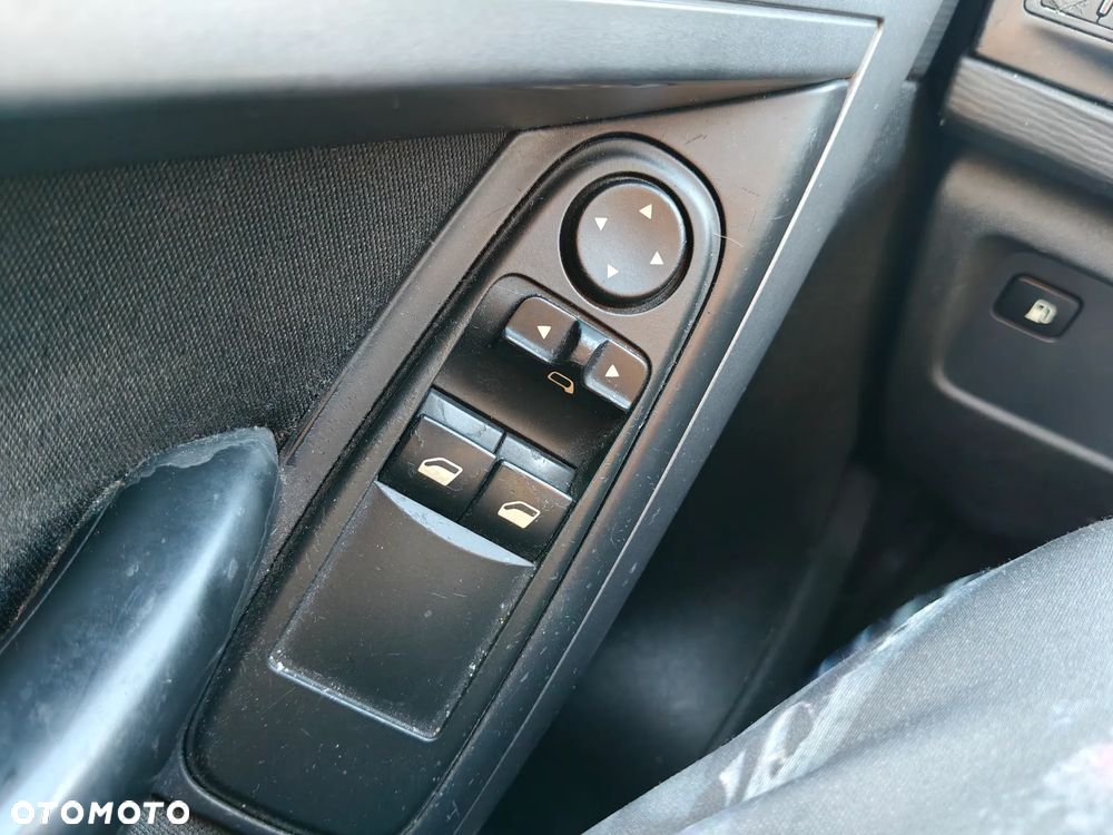 Citroën C4 Grand Picasso 1.6 HDi FAP Confort - 23