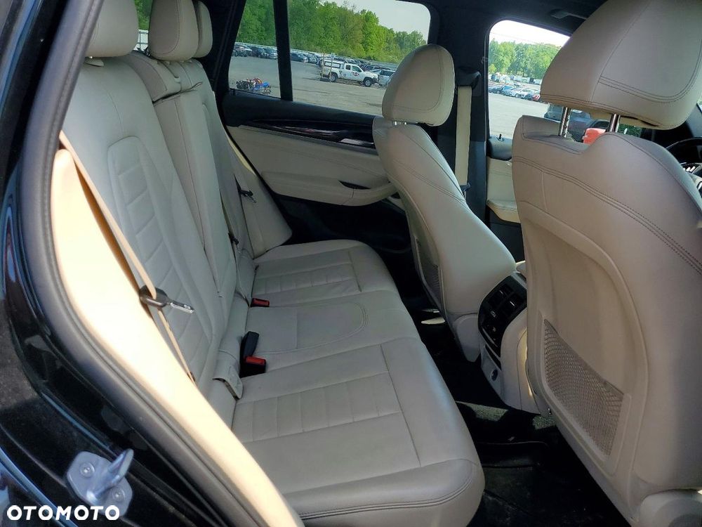 BMW X3 - 10