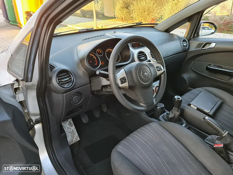 Opel Corsa 1.2 Enjoy - 10