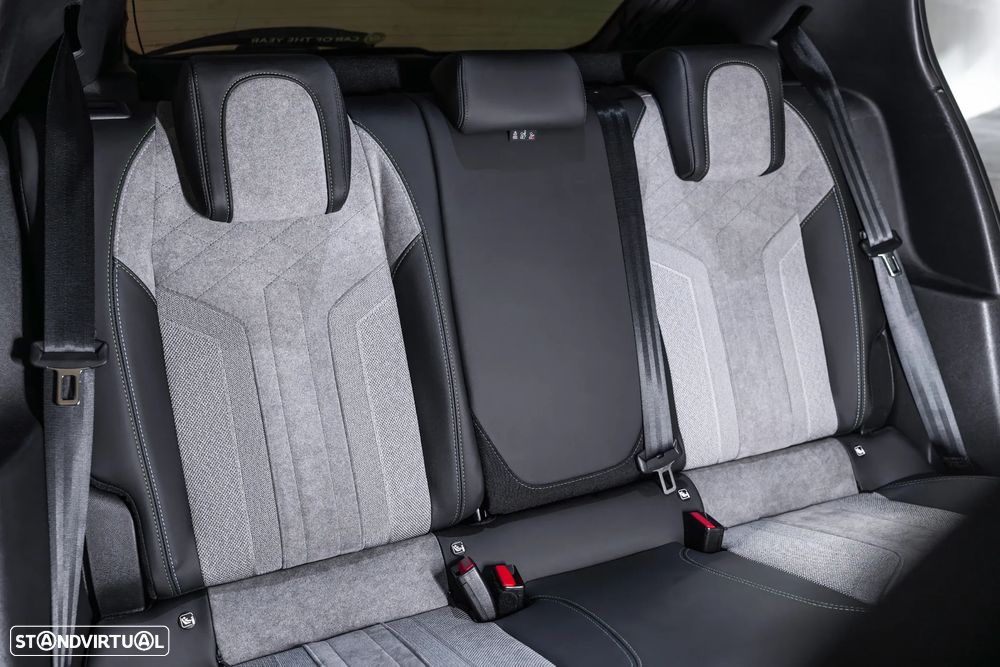 Peugeot e-208 GT Pack - 35