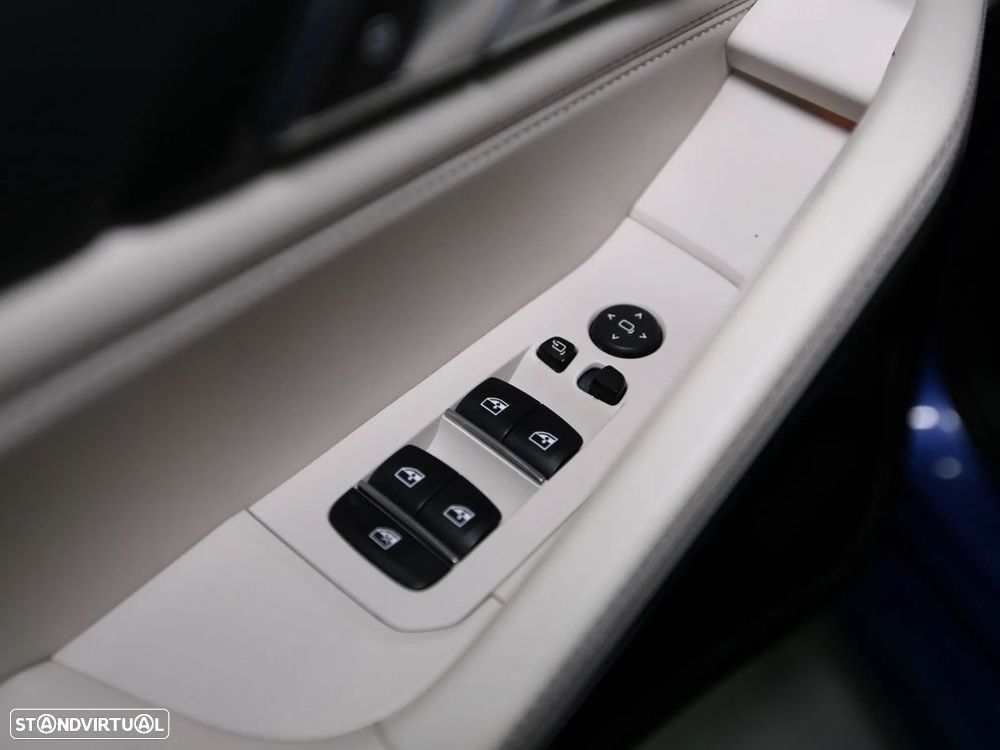 BMW X6 M50i Pack 50 anos - 46