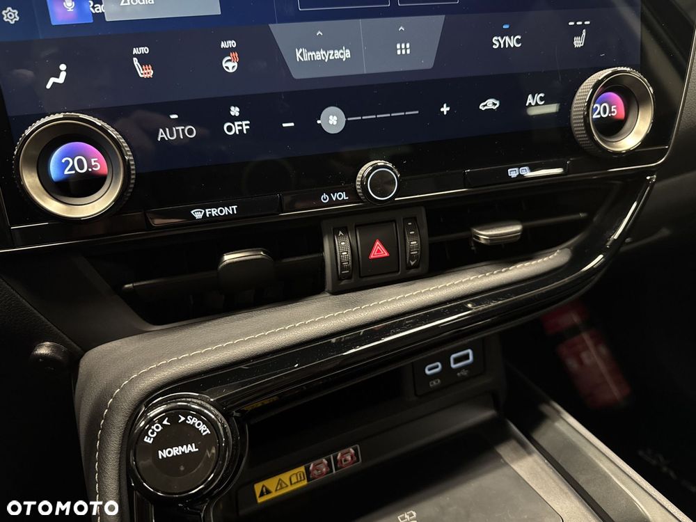 Lexus NX 350h Prestige AWD - 26