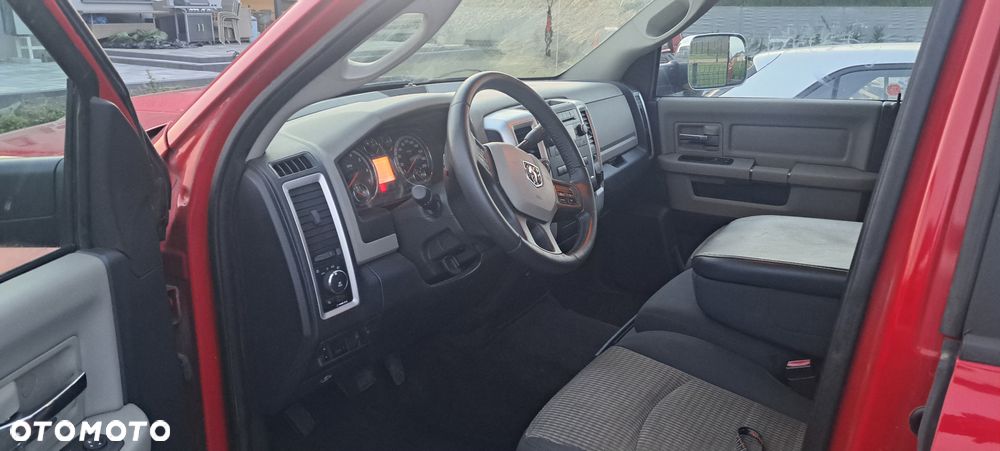 Dodge RAM 5.7 4x4 - 8