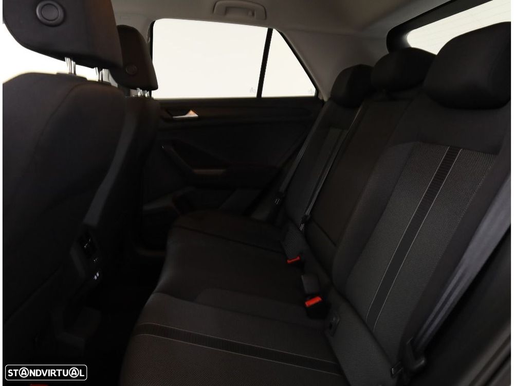 VW T-Roc 1.0 TSI Urban - 25