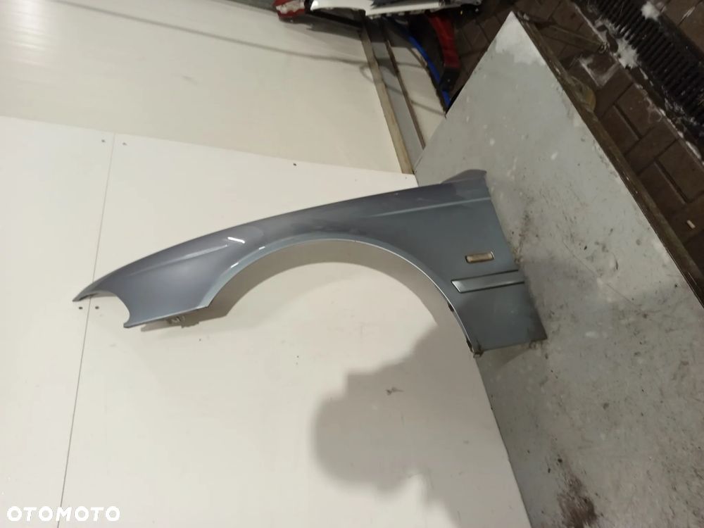 BŁOTNIK PRZÓD PRZEDNI LEWY BMW E39 TITANSILBER SREBRNY - 2