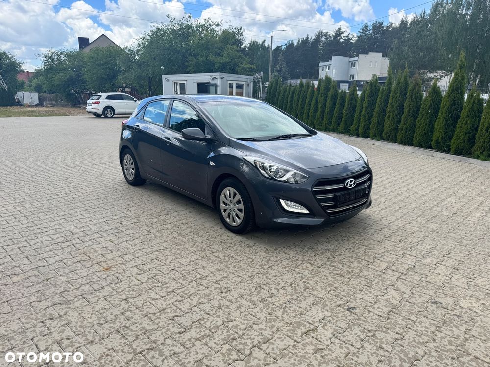 Hyundai i30 1.6 D Premiere Style DCT - 10