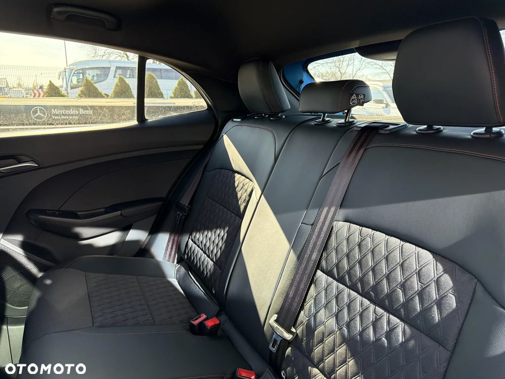 MG MG3 1.5 HEV+ Exclusive - 16