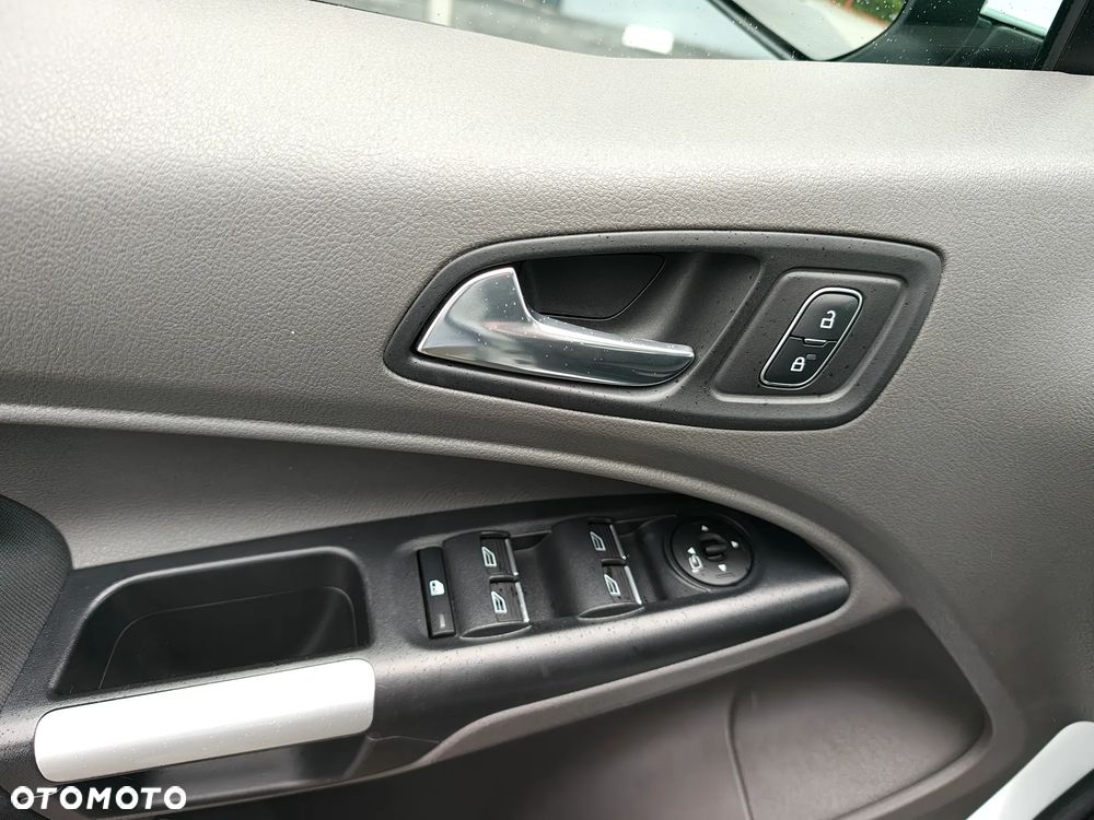 Ford Tourneo Connect Grand - 20