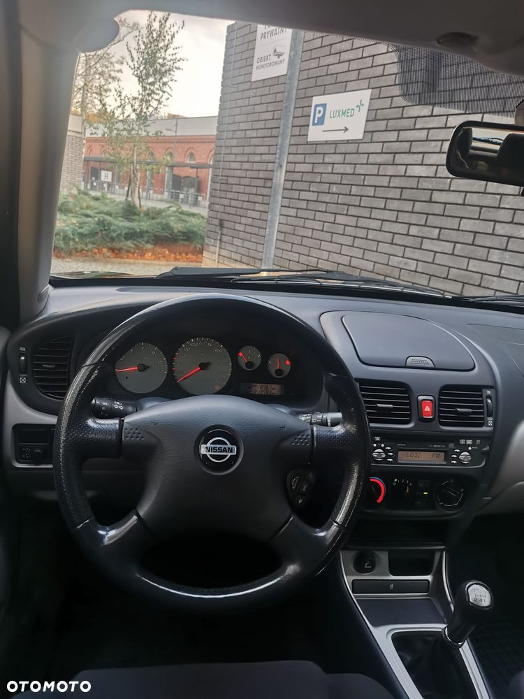 Nissan Almera - 18