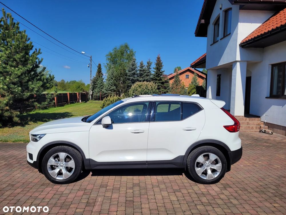 Volvo XC 40 T2 Momentum - 32