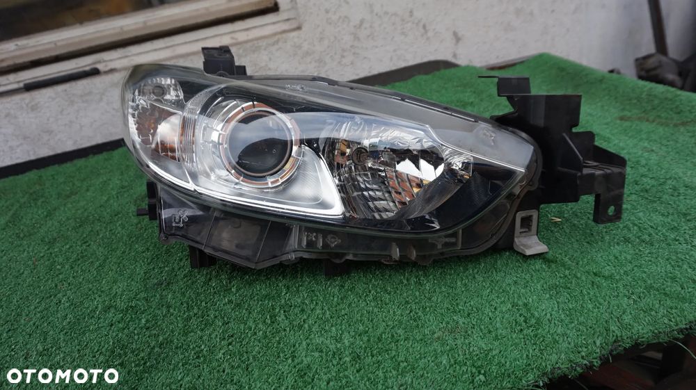 Mazda 6 GJ lampa przednia prawa GHR4-51030 anglik