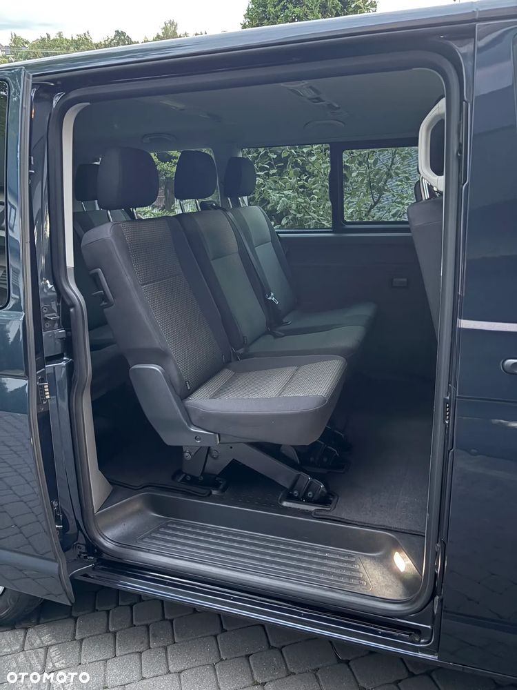 Volkswagen Caravelle - 4