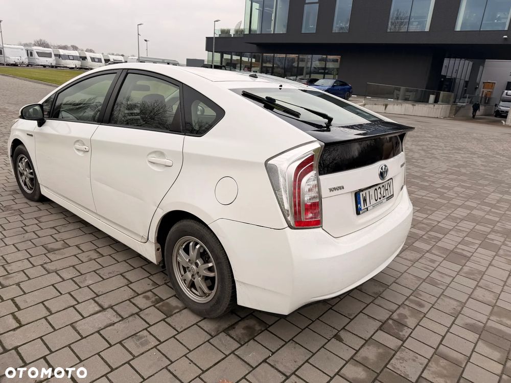 Toyota Prius Hybrid - 6
