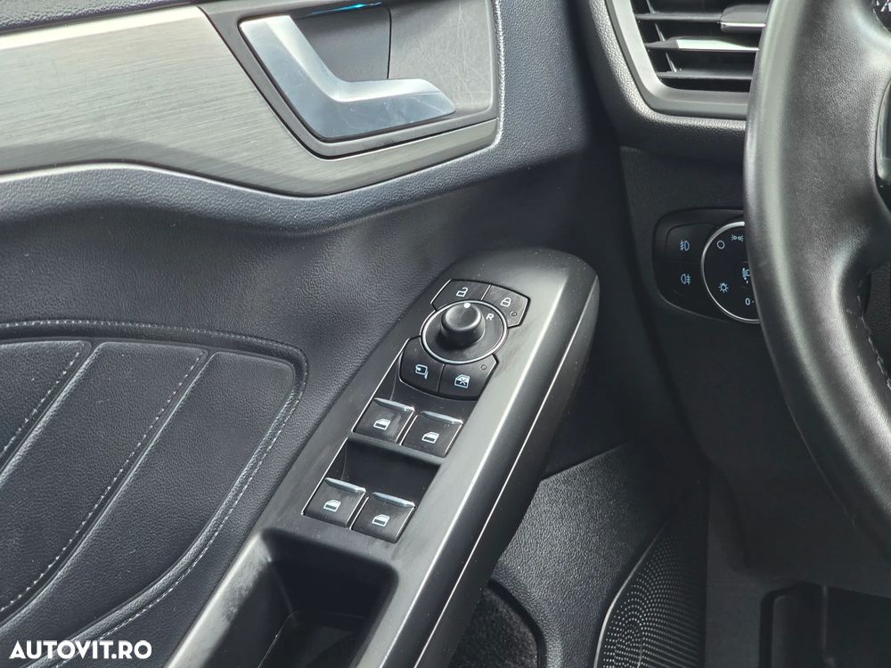 Ford Focus - 19