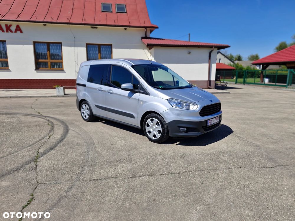 Ford Transit Courier Trend - 36