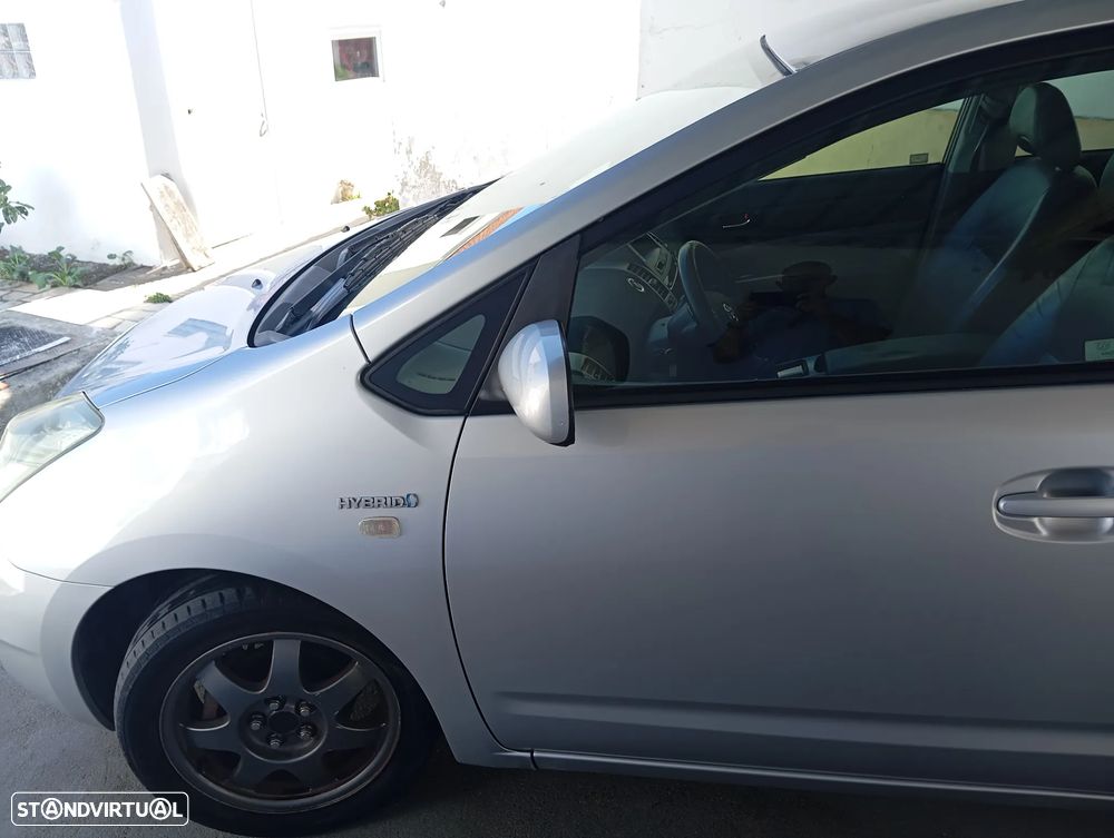 Toyota Prius 1.5 VVT-i HSD Sol HP. Pack - 12