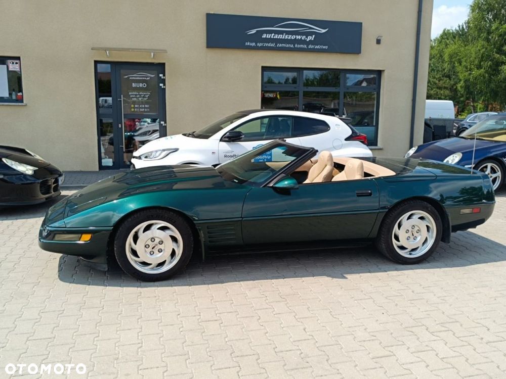 Chevrolet Corvette - 5