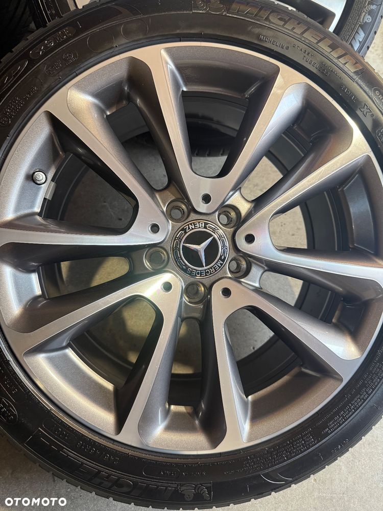 Felgi aluminiowe Mercedes E-Klasa 18” z czujnikami ciśnienia (TPMS 2 szerokości felg . - 2