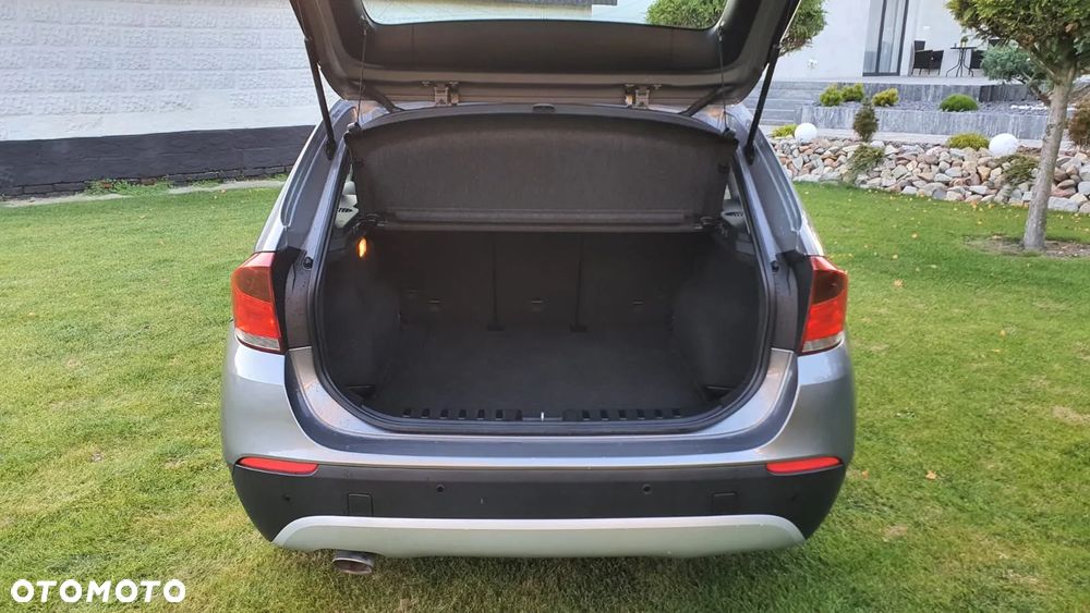 BMW X1 sDrive18d - 11