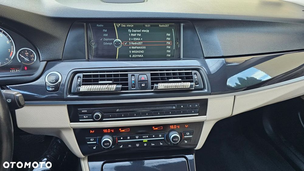 BMW Seria 5 535i xDrive Modern Line - 38