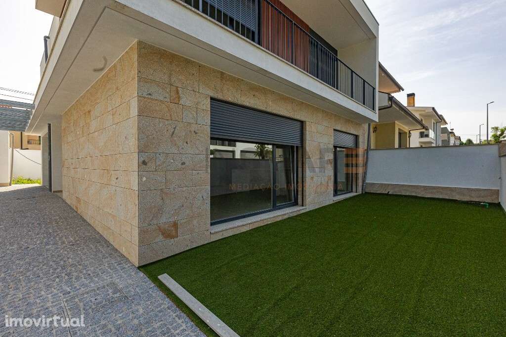 Moradia T4 em Palmeira, Braga - Grande imagem: 4/51