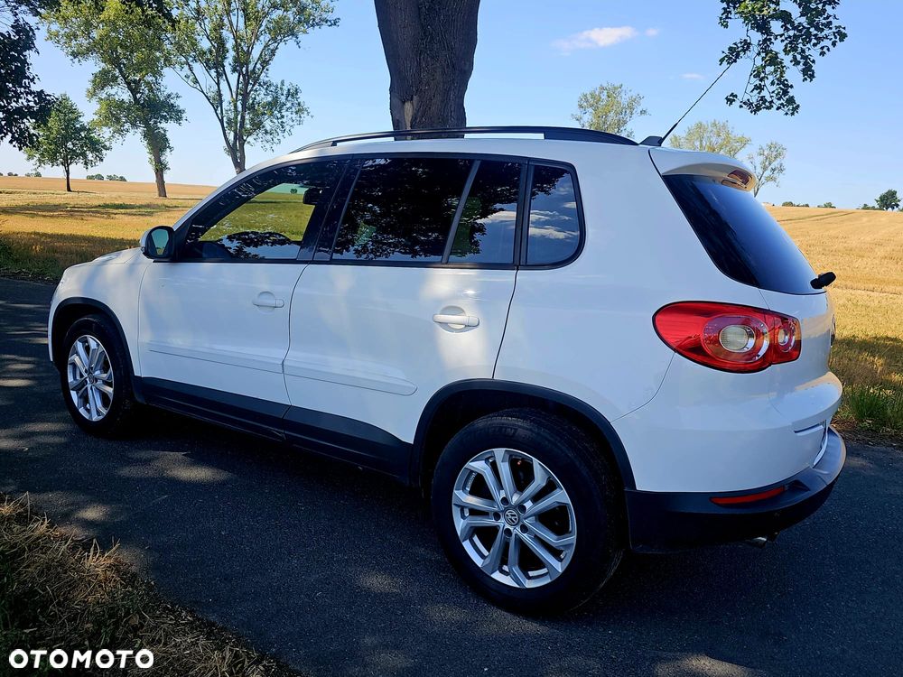 Volkswagen Tiguan 2.0 TDI DPF 4Motion Exclusive - 8