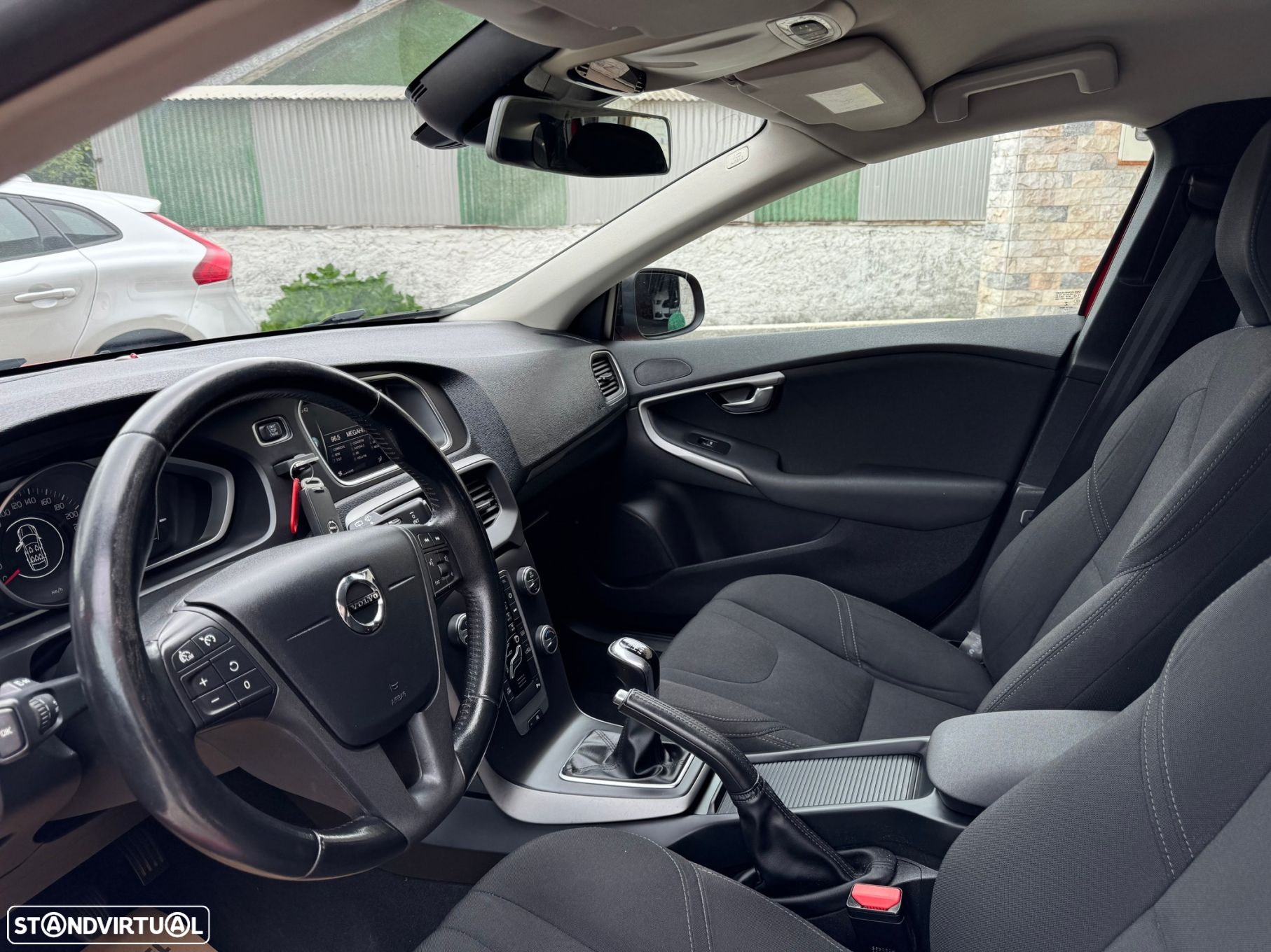 Volvo V40 2.0 D2 Momentum - 13