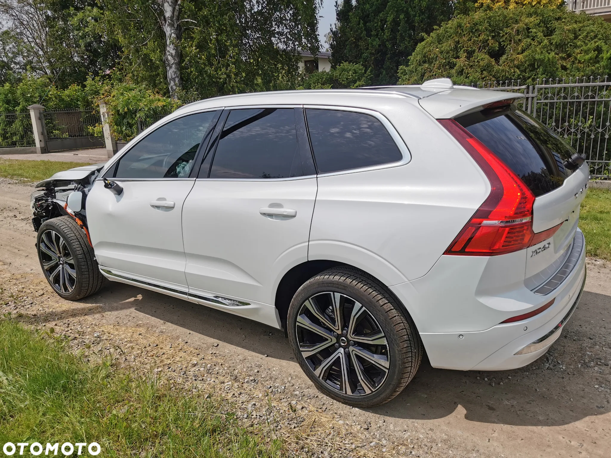 Volvo XC 60 T8 AWD Recharge Ultimate Dark - 6