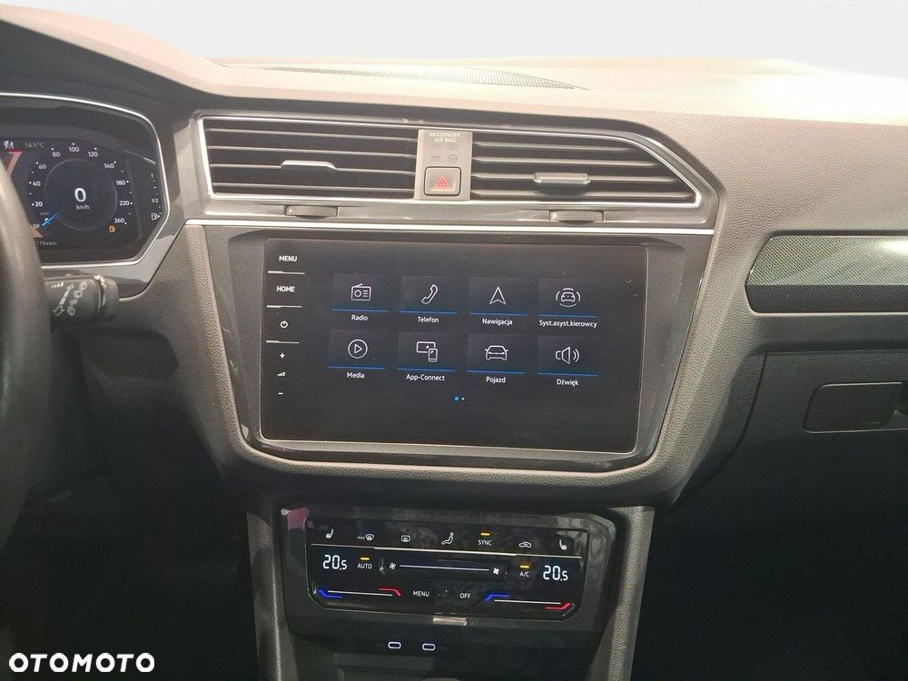 Volkswagen Tiguan - 20