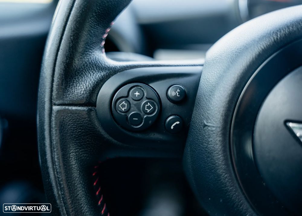 MINI 3 Portas John Cooper Works - 26