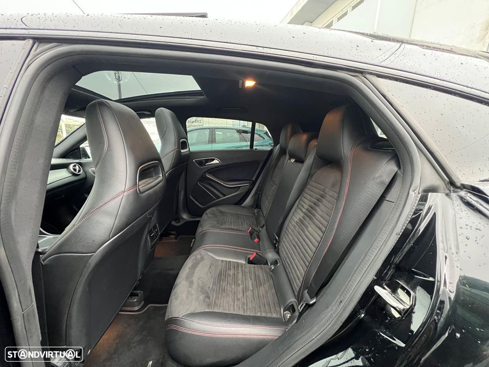 Mercedes-Benz CLA 200 d 7G-DCT AMG Line - 12