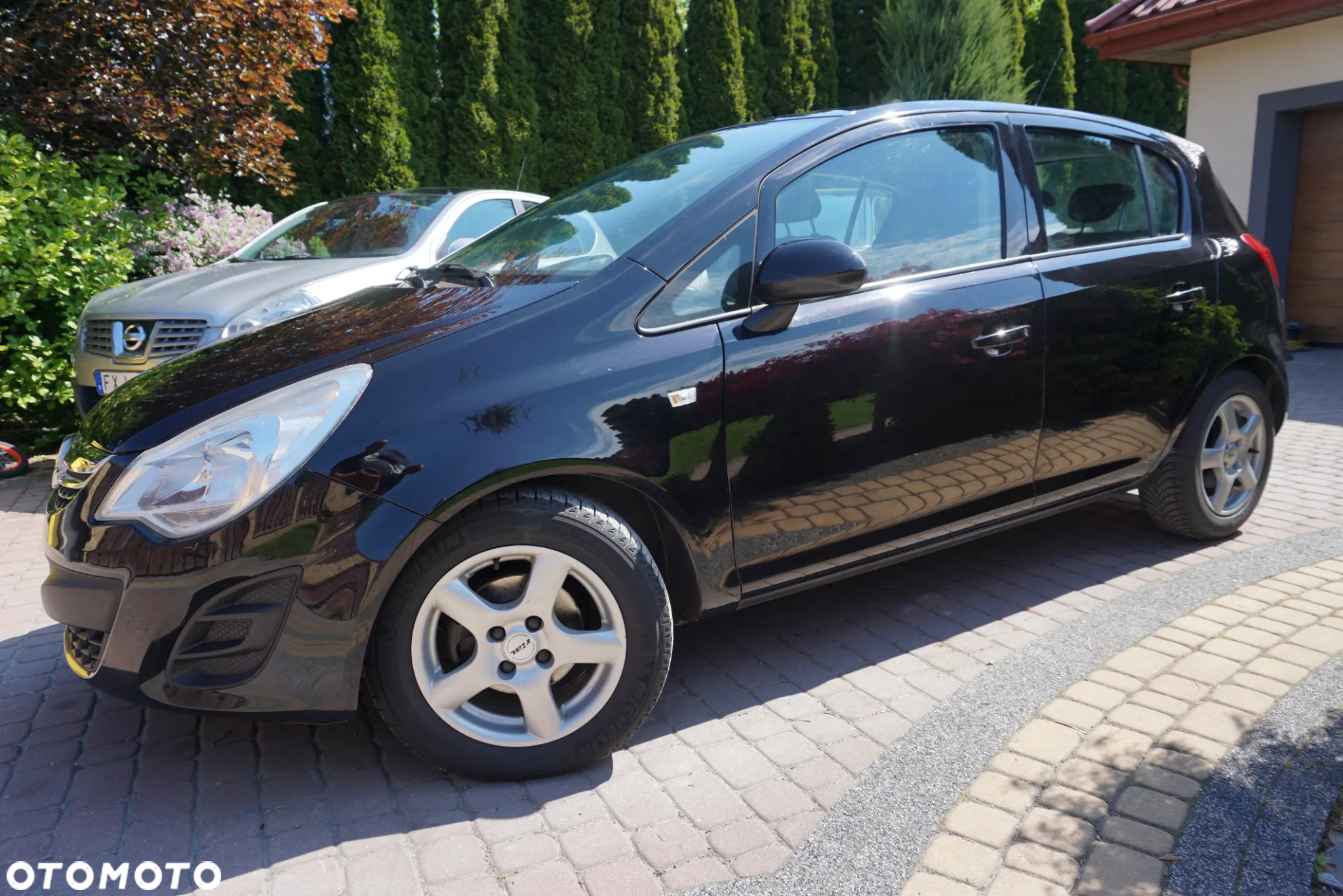 Opel Corsa 1.2 16V Essentia - 5