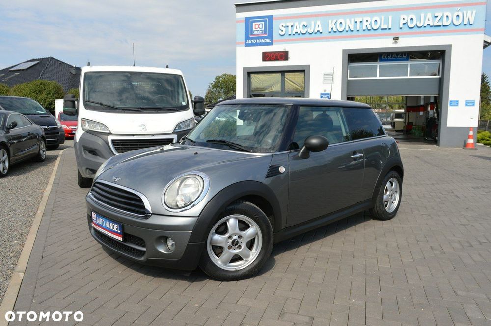MINI ONE D - 8