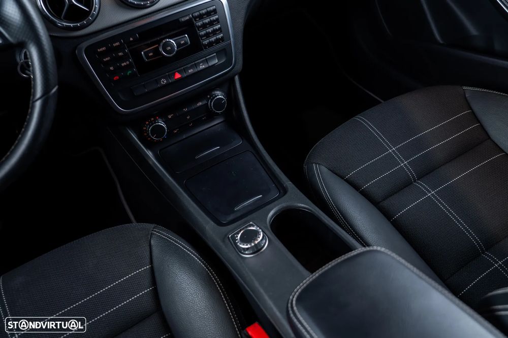 Mercedes-Benz CLA 220 CDI Urban Aut. - 19