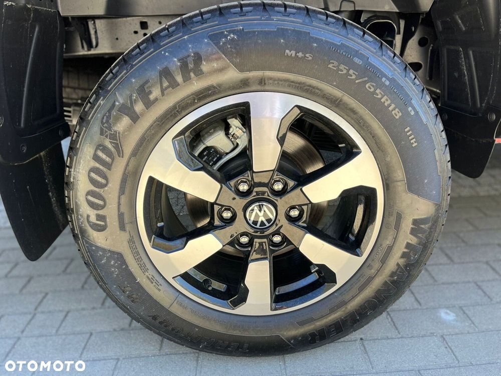 Volkswagen Amarok - 24