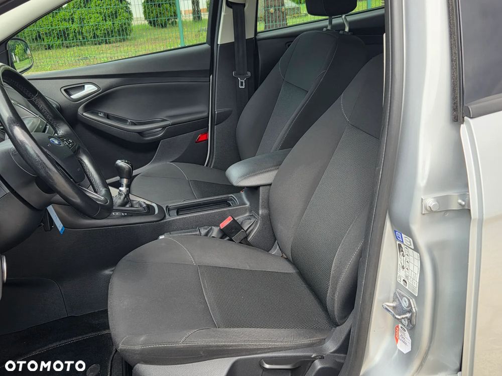 Ford Focus Turnier 1.5 TDCi ECOnetic 88g Start-Stopp-Sy Business - 6