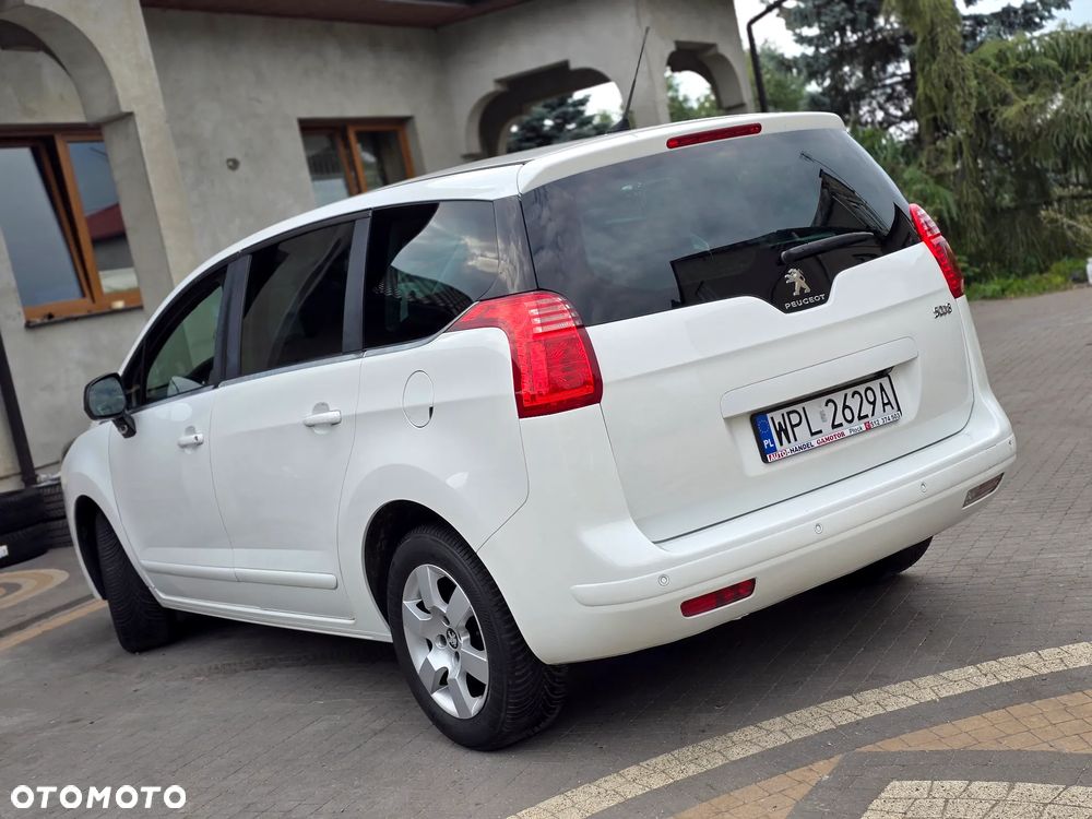 Peugeot 5008 - 5
